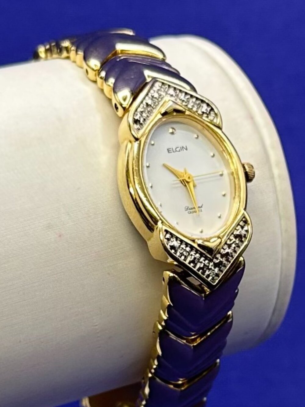 VTG Elgin Diamond Quartz Gold-Tone Watch.  Fresh Battery